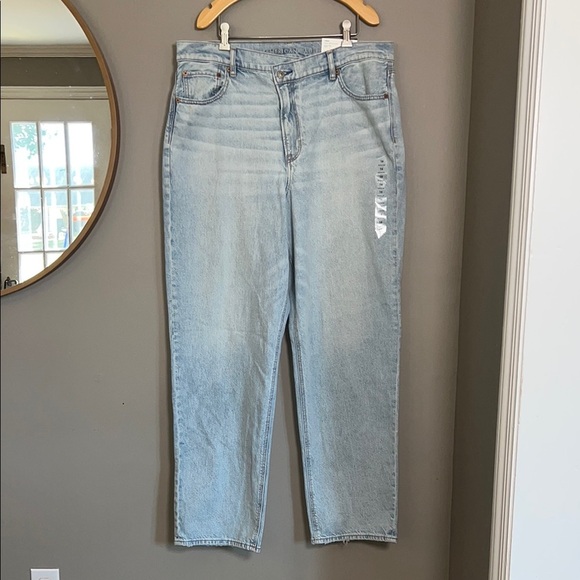 NWT American Eagle Highest Waist Baggy Straight Jeans Size 16 - Picture 1 of 5